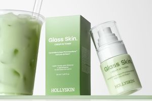 Крем-тонер для обличчя: що це таке та чому HOLLYSKIN Glass Skin &ndash; новий формат зволоження шкіри